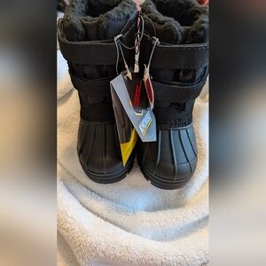 Kids Black Insulated Winter Ski Boots